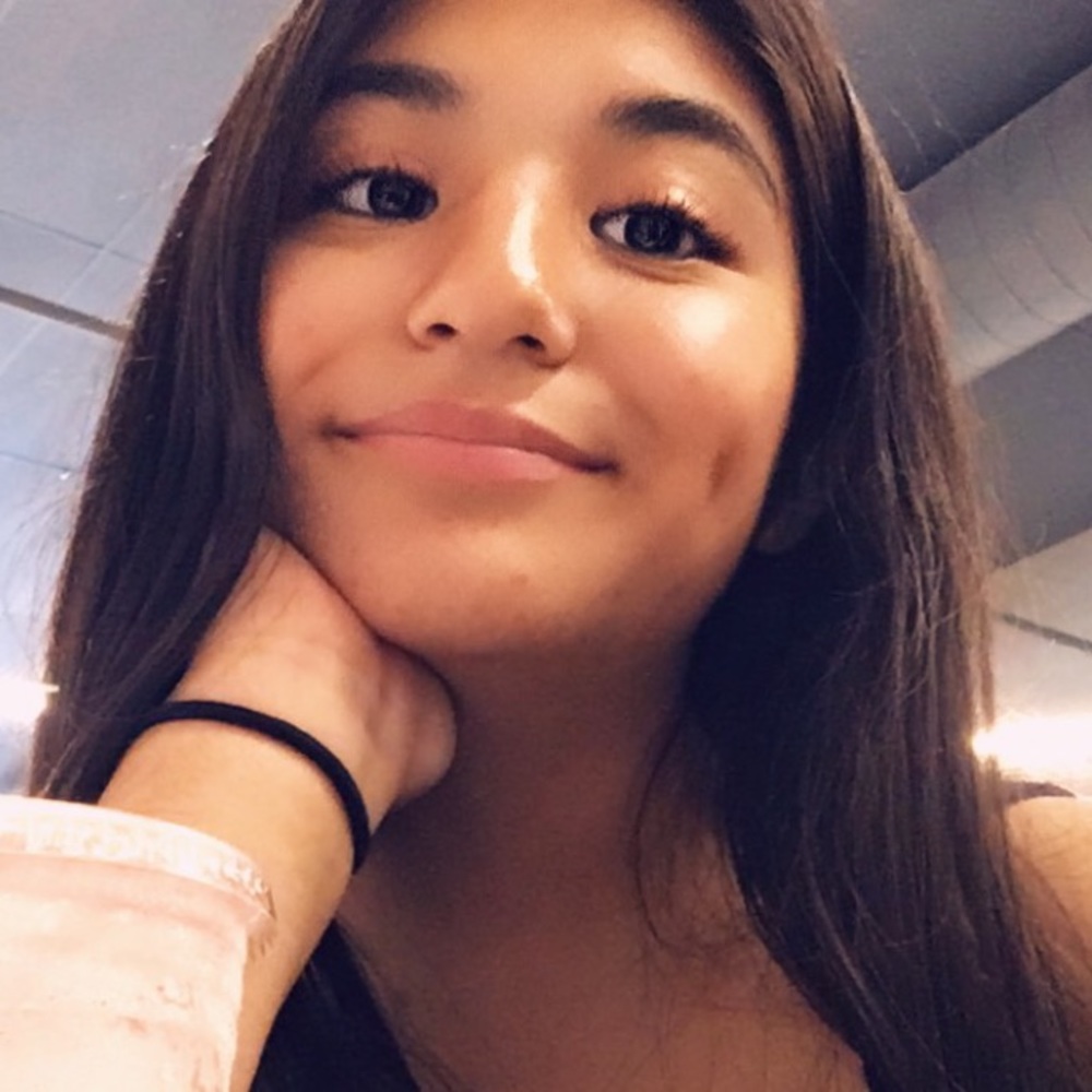 Meet your Posher, Elizabeth